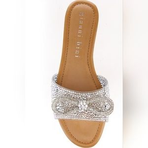 Beautiful Gianni Bini Sandal
